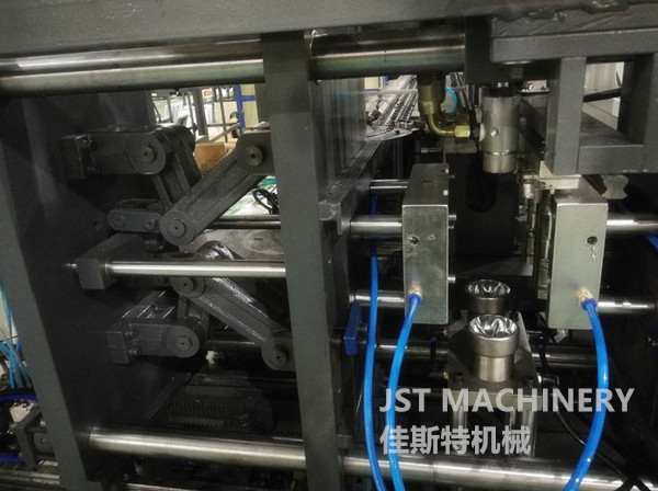 Full Automatic Plastic Bottle Strength Blowing Molding Machine